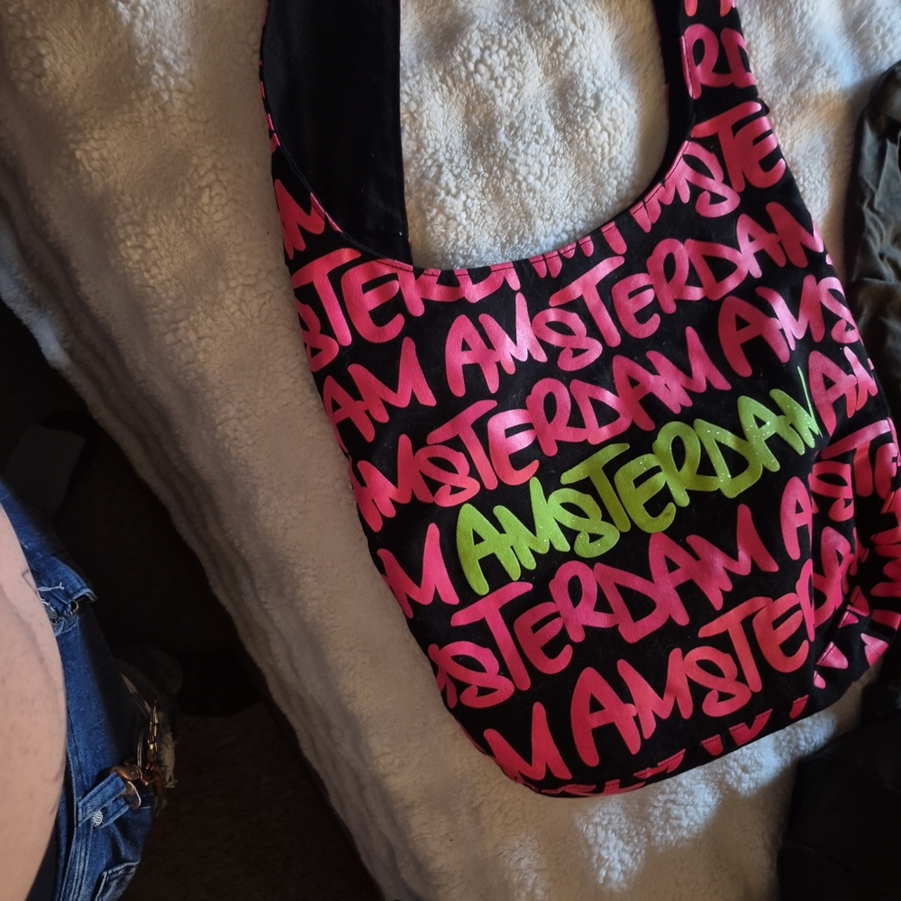 Amsterdam Graphic Women's Bag - Black and Pink